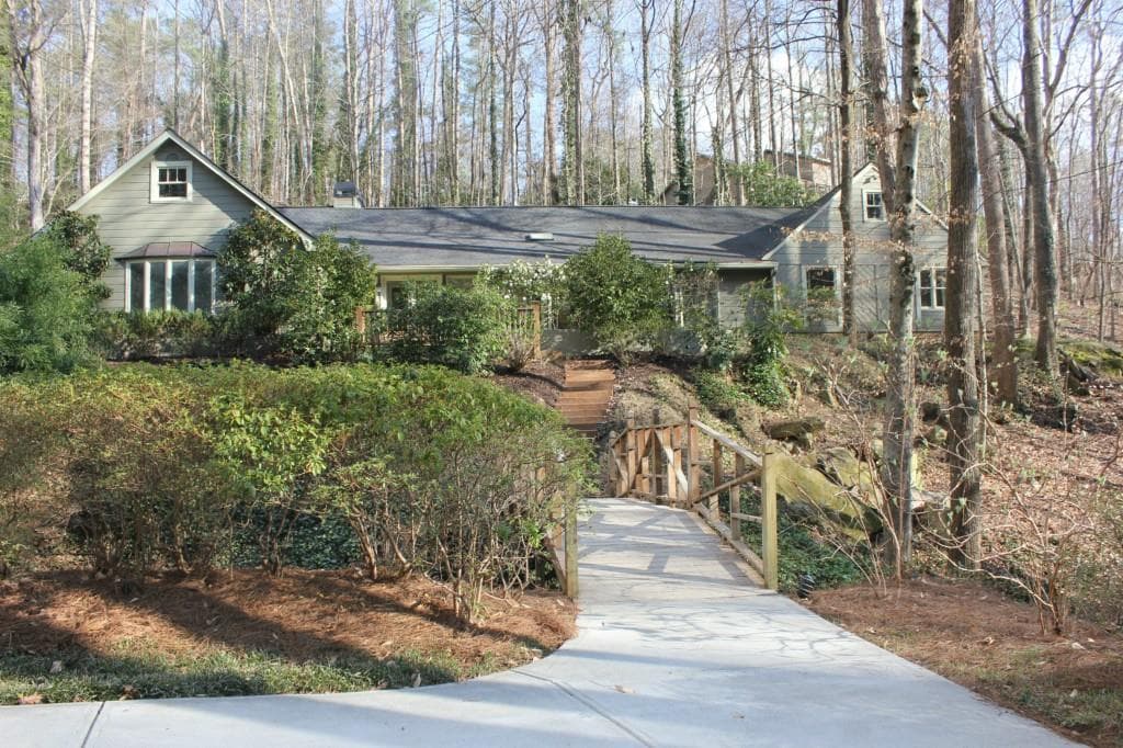 7165 Riverside Drive, Sandy Springs, GA 30328 — most recent listing photo