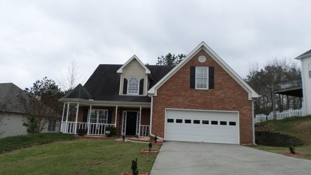 3 bedroom, 2,561 sq ft single family residence sold at 553 Savannah Rose Way, Lawrenceville, GA 30045