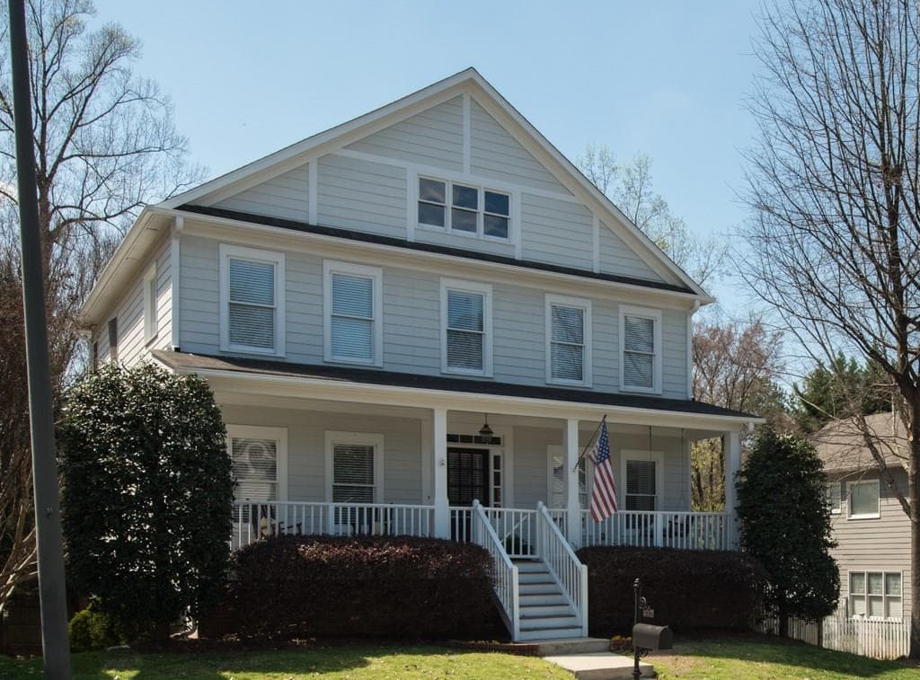 3 bedroom, 2,827 sq ft single family residence sold at 2120 Wood Trail, Atlanta, GA 30318
