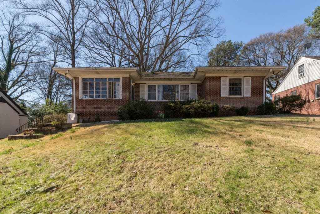 452 Shannon Drive, Atlanta, GA 30310 — most recent listing photo