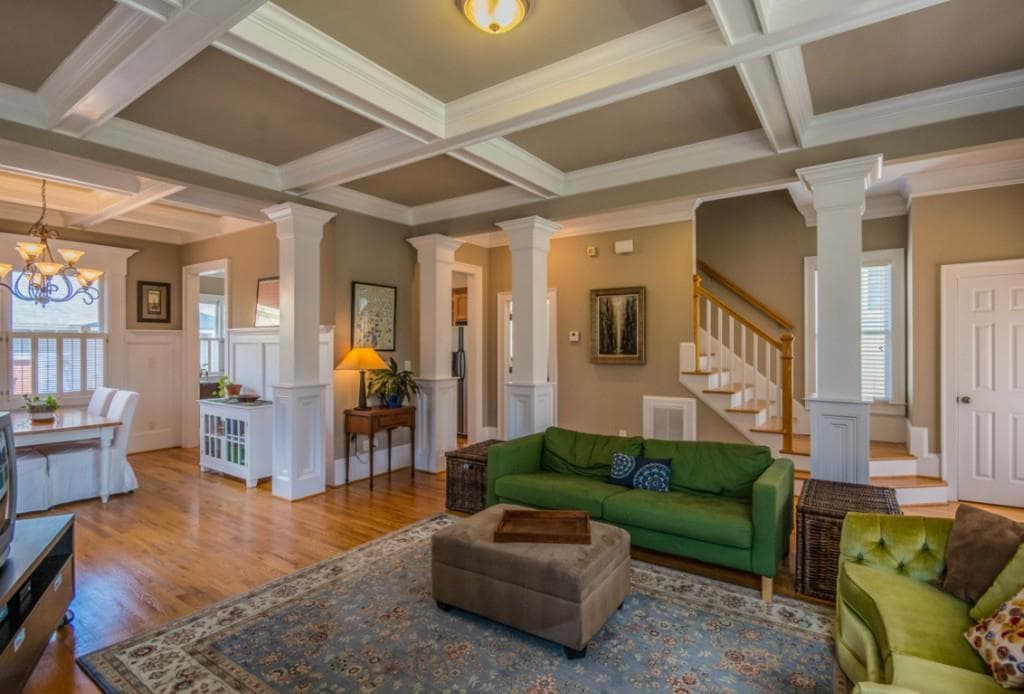 229 W Pharr Road, Decatur, GA 30030 — most recent listing photo