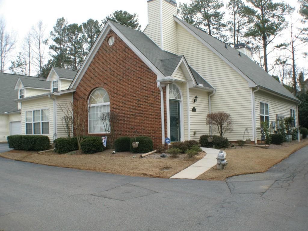 1406 Settlers Walk Way 16, Marietta, GA 30060 — most recent listing photo