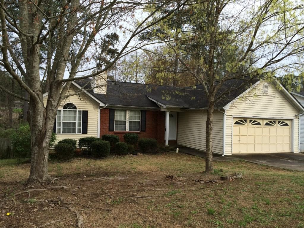 3 bedroom, 1,365 sq ft single family residence sold at 2101 Briar Glen Lane, Atlanta, GA 30331