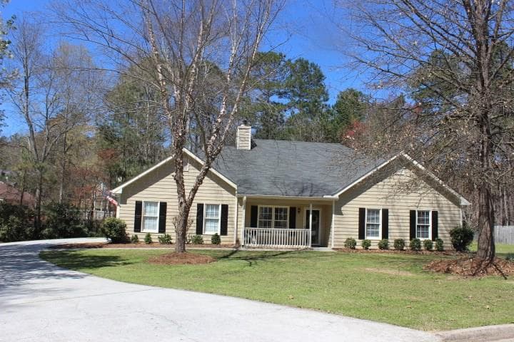 3 bedroom single family residence sold at 580 FAWN Lane, Loganville, GA 30052