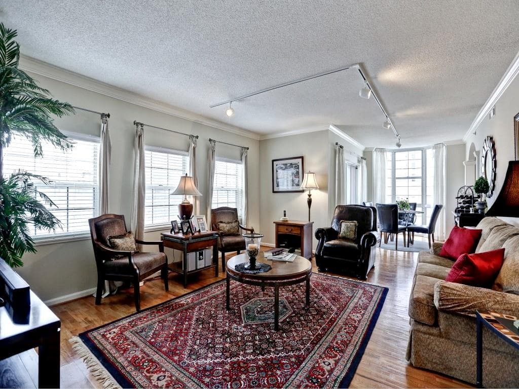 3435 Kingsboro Road 1401, Atlanta, GA 30326 — most recent listing photo