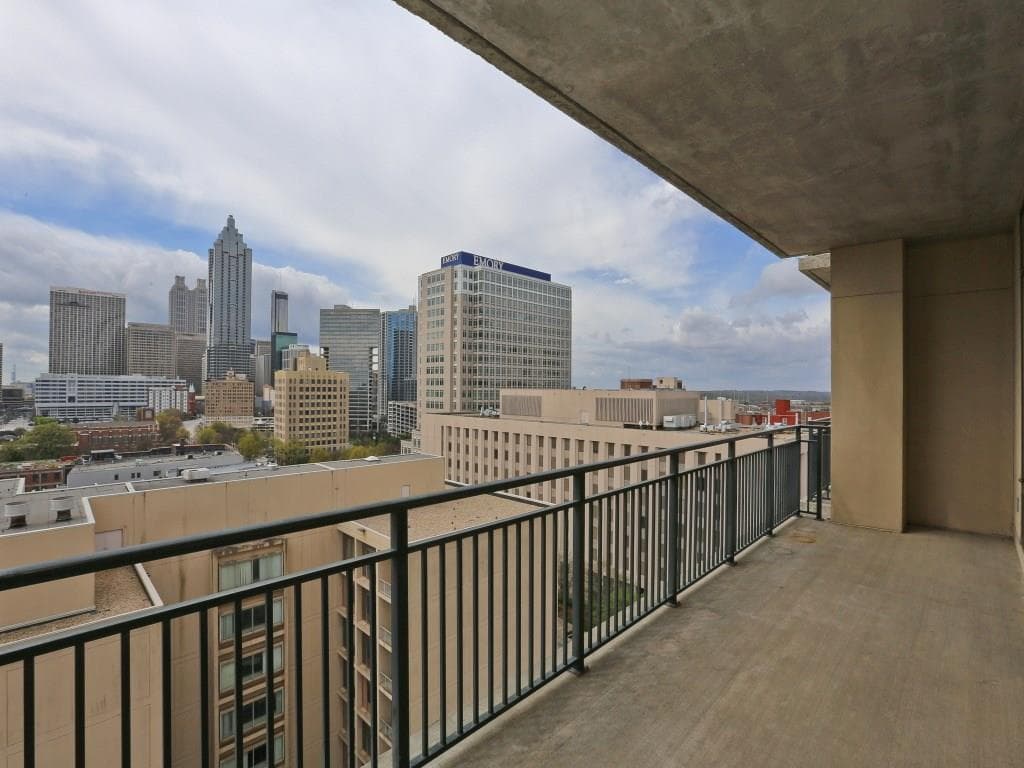 565 Peachtree Street 1406, Atlanta, GA 30308 — most recent listing photo