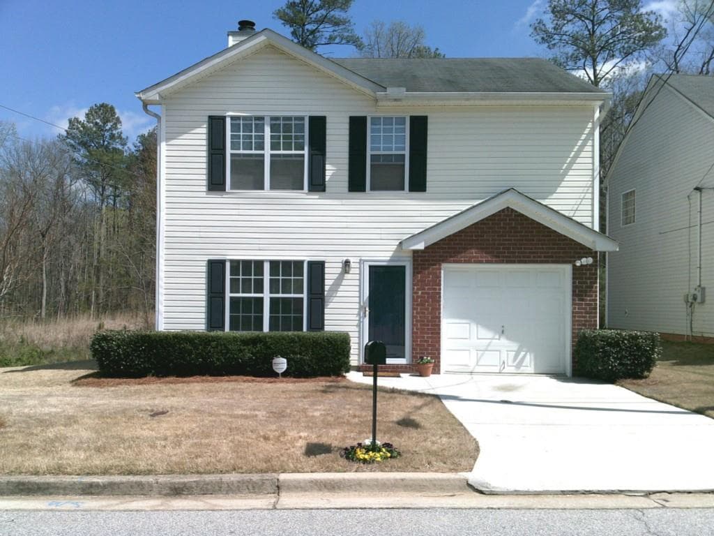 3 bedroom, 1,494 sq ft single family residence sold at 4780 Browns Mill Ferry Road, Lithonia, GA 30038