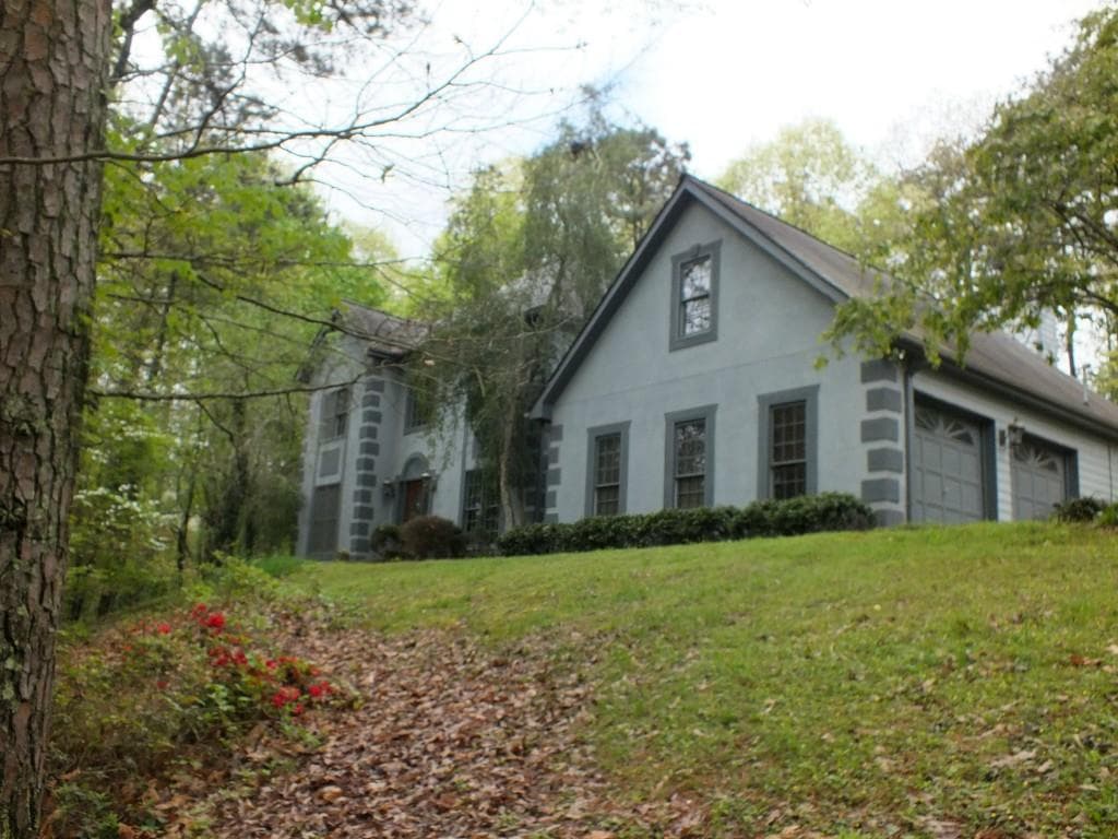 1401 Eryn Circle, Suwanee, GA 30024 — most recent listing photo
