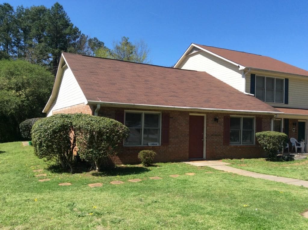 2 bedroom townhouse sold at 2806 Briar Hill Lane, Conyers, GA 30013