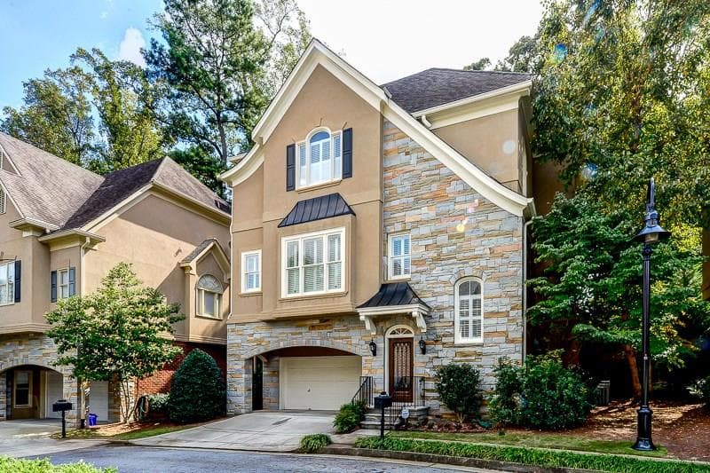 3 bedroom, 2,298 sq ft townhouse sold at 1012 Fairway Estates 1012, Atlanta, GA 30319