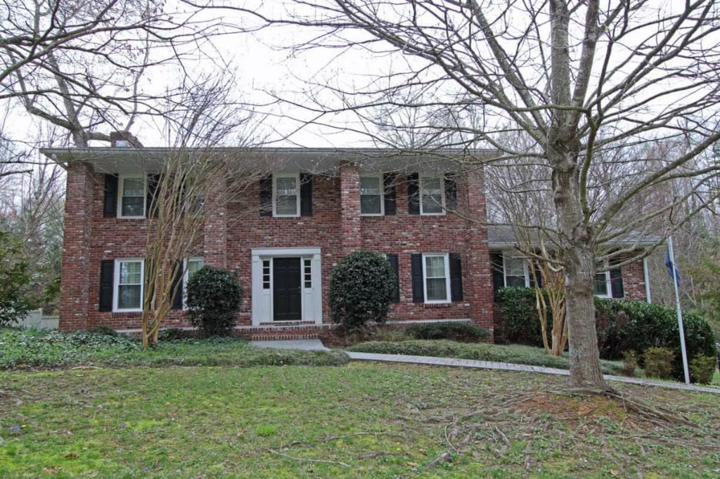 2330 Kingsland Drive, Dunwoody, GA 30360 — most recent listing photo