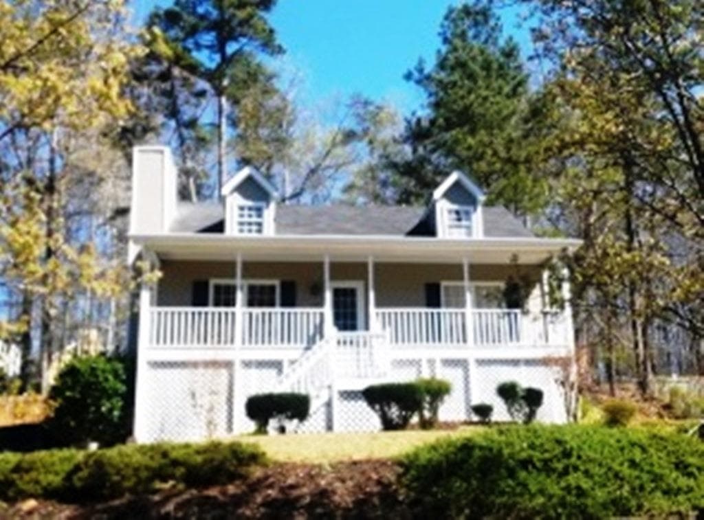 3 bedroom, 1,785 sq ft single family residence sold at 24 Peggy Court, Marietta, GA 30064