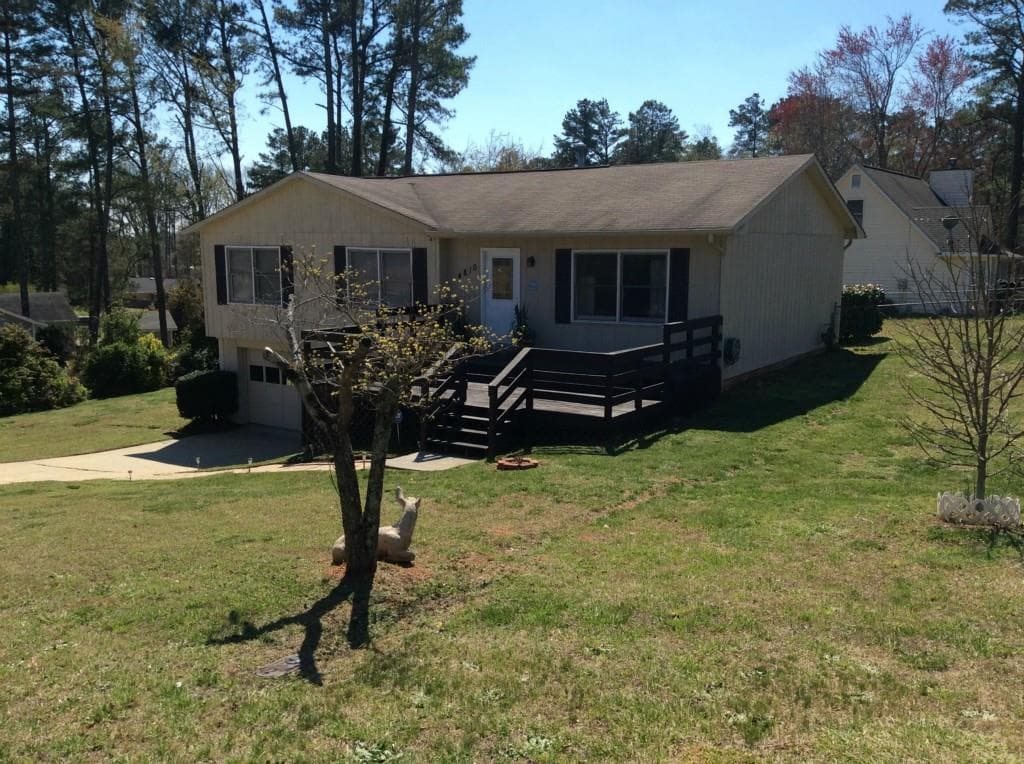 4810 Serene Shores Drive, Gainesville, GA 30504 — most recent listing photo