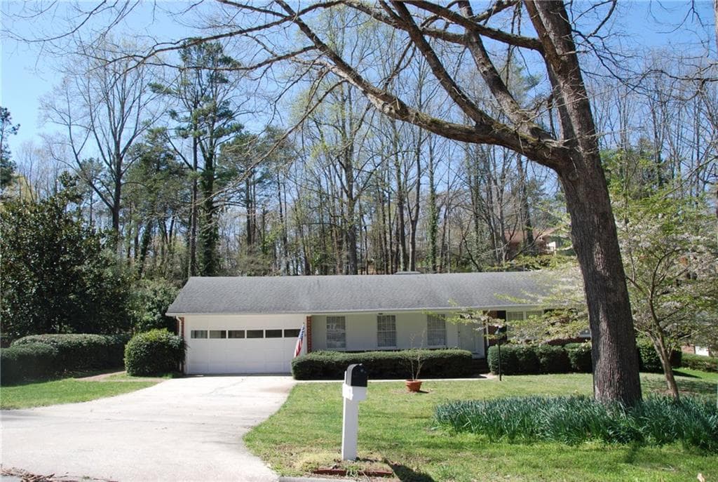 715 HOLLY Drive, Gainesville, GA 30501 — most recent listing photo