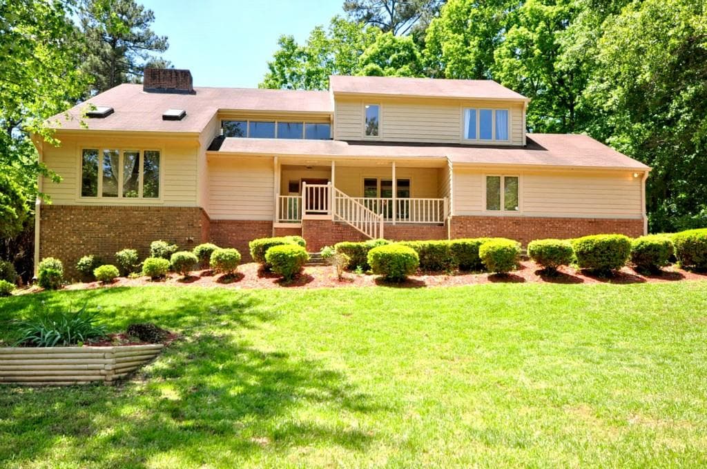 5 bedroom single family residence sold at 3497 Hunters Hill Drive, Lithonia, GA 30038
