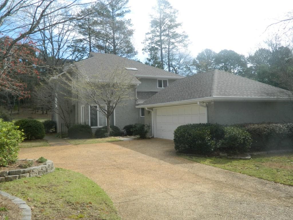 2560 LINKS END, Roswell, GA 30076 — most recent listing photo