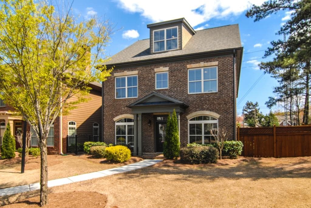 4 bedroom, 3,707 sq ft single family residence sold at 10731 Bossier Drive, Alpharetta, GA 30022