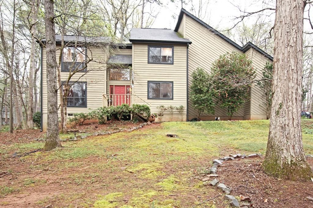 9080 Martin Road, Roswell, GA 30076 — most recent listing photo
