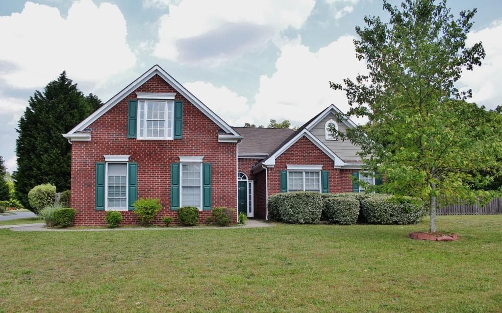 4015 Villa Lake Road, Powder Springs, GA 30127 — most recent listing photo