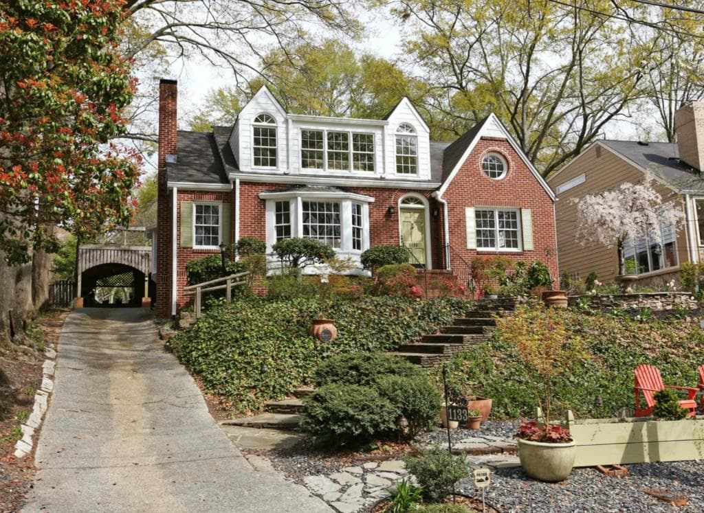 5 bedroom, 3,253 sq ft single family residence sold at 1133 Hancock Drive, Atlanta, GA 30306