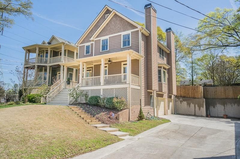 4 bedroom single family residence sold at 2472 Rutherford Street, Atlanta, GA 30318