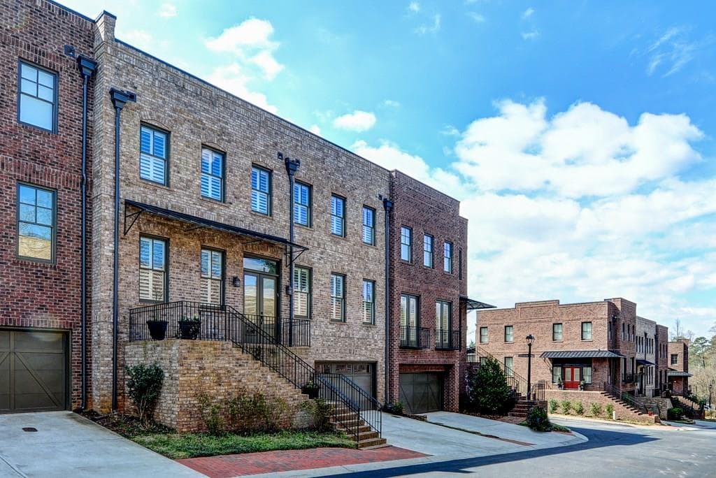 4 bedroom, 4,430 sq ft townhouse sold at 620 Camp Avenue 620, Roswell, GA 30075