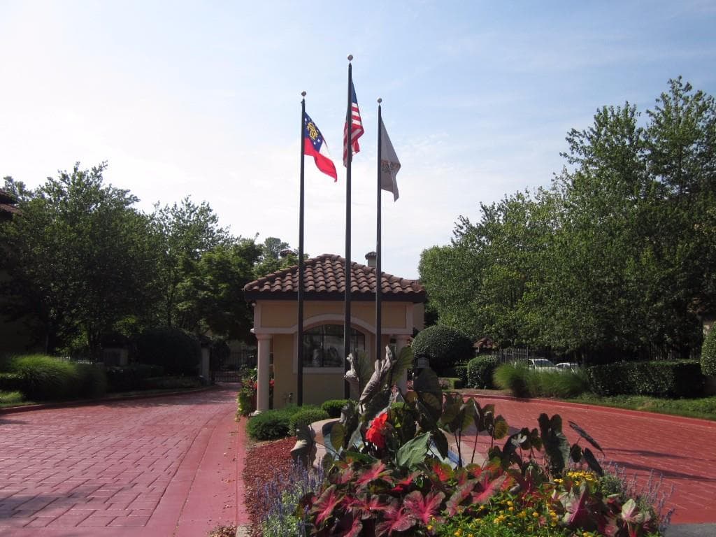 1 bedroom, 903 sq ft condominium sold at 3777 Peachtree Road 1005, Atlanta, GA 30319