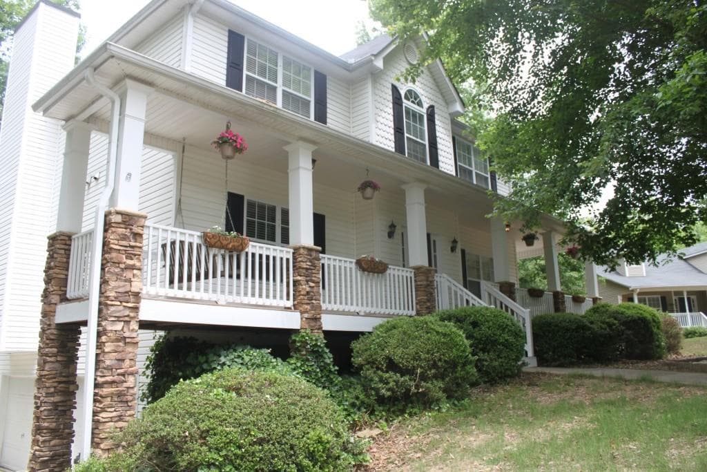 4 bedroom, 2,318 sq ft single family residence sold at 330 Marable Lane, Dallas, GA 30132