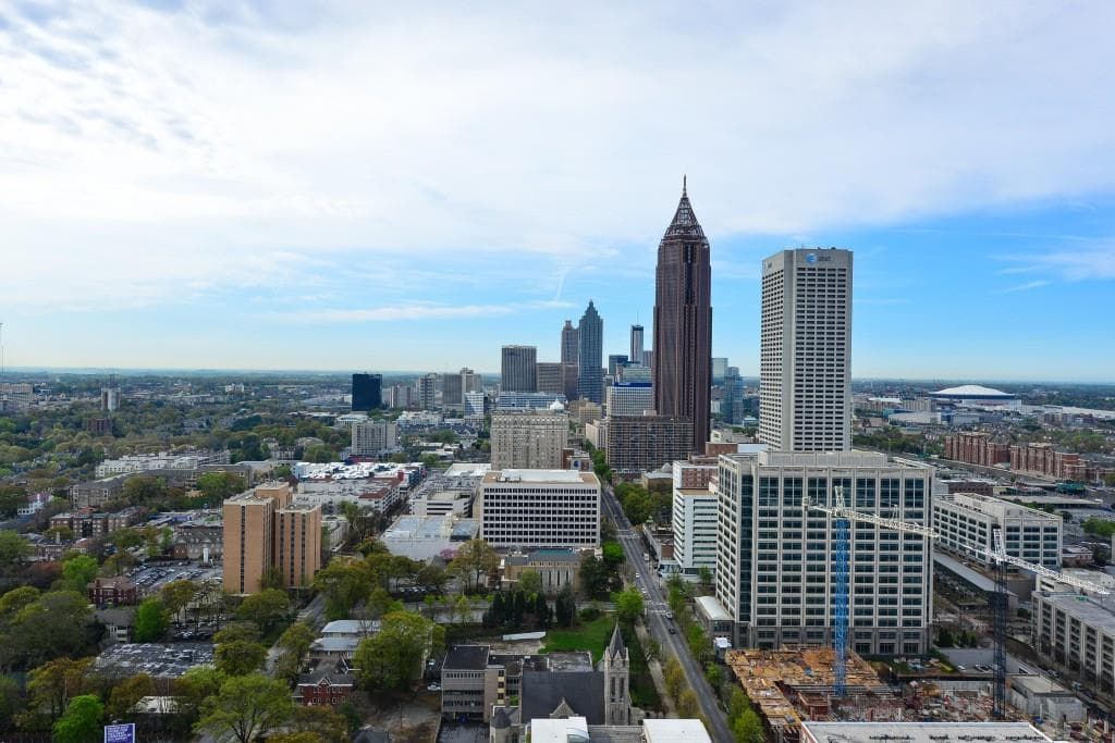 1 bedroom, 701 sq ft condominium sold at 855 Peachtree Street 3307, Atlanta, GA 30308