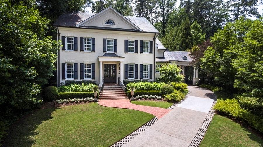 6 bedroom, 5,952 sq ft single family residence sold at 4425 Davidson Avenue, Atlanta, GA 30319