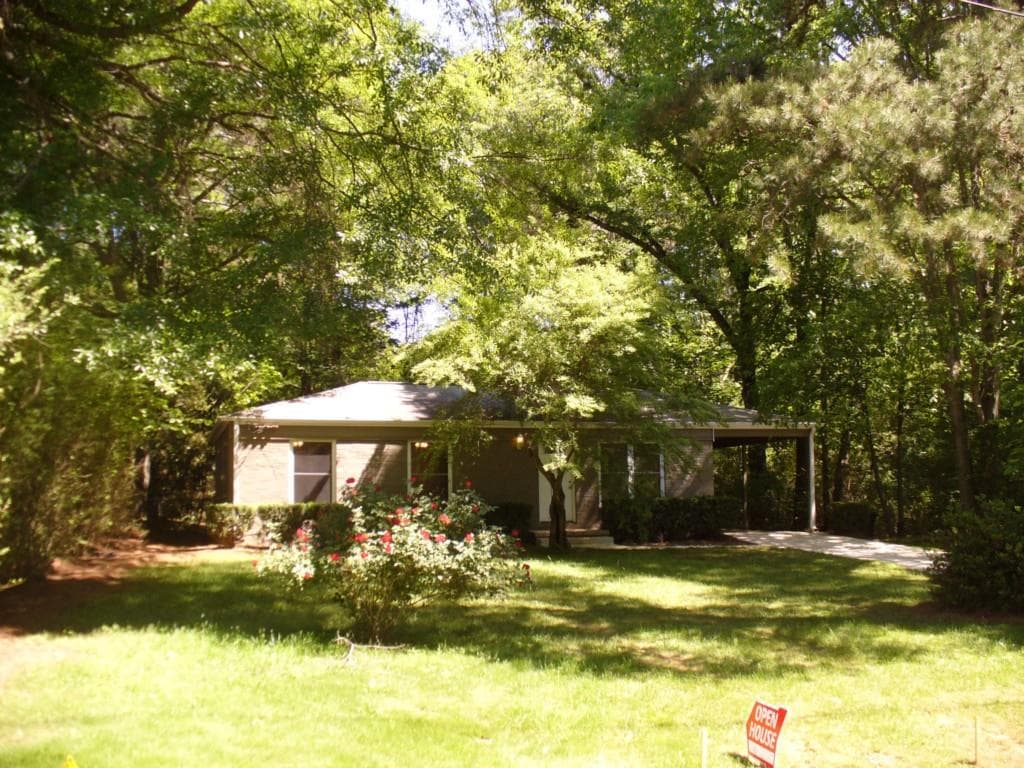 3742 Sarahs Lane, Tucker, GA 30084 — most recent listing photo