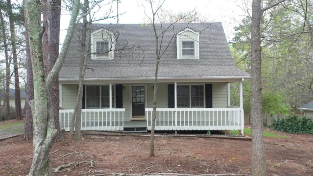 3 bedroom, 1,350 sq ft single family residence sold at 3195 Halifax Drive, Cumming, GA 30041