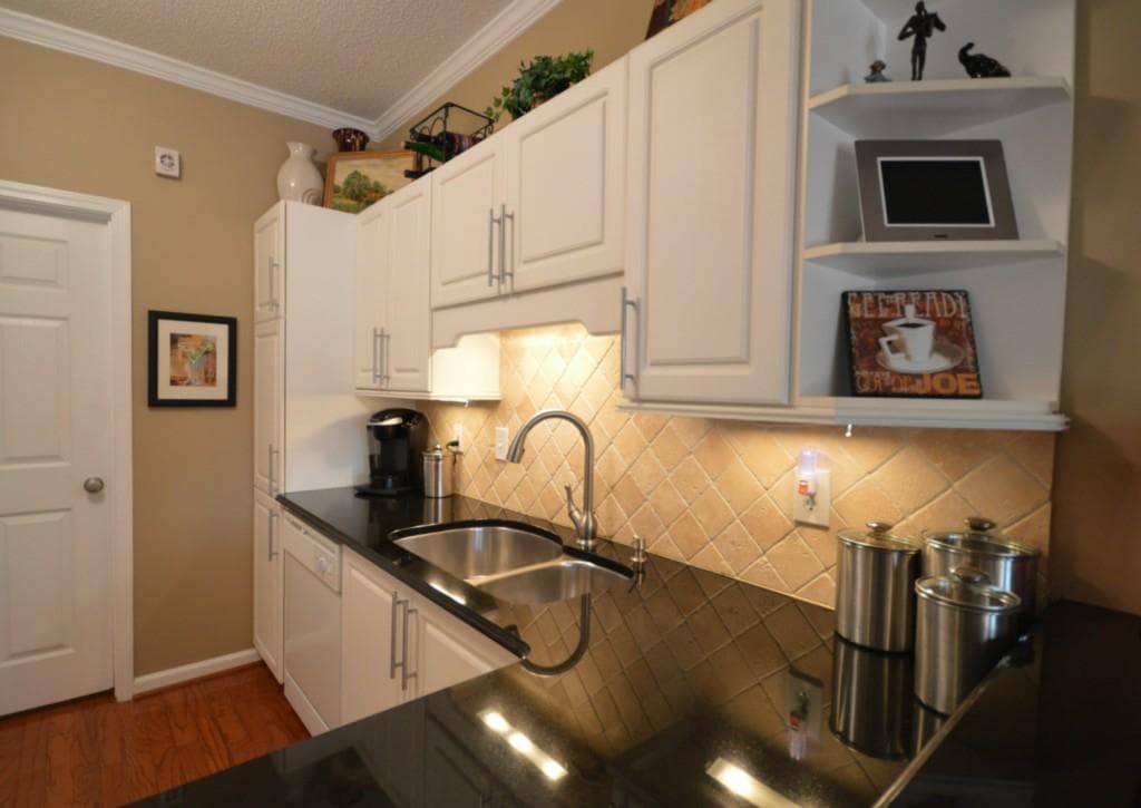 206 The Crossings Lane 206, Woodstock, GA 30189 — most recent listing photo