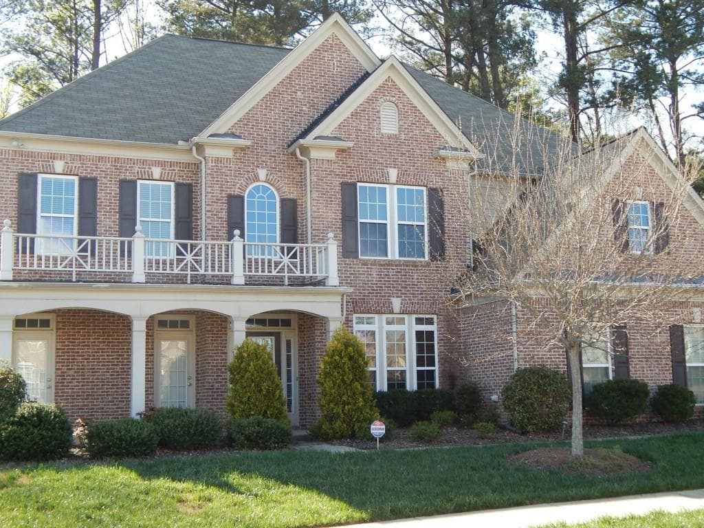 6 bedroom, 4,460 sq ft single family residence sold at 3158 Abbey Drive, Atlanta, GA 30331