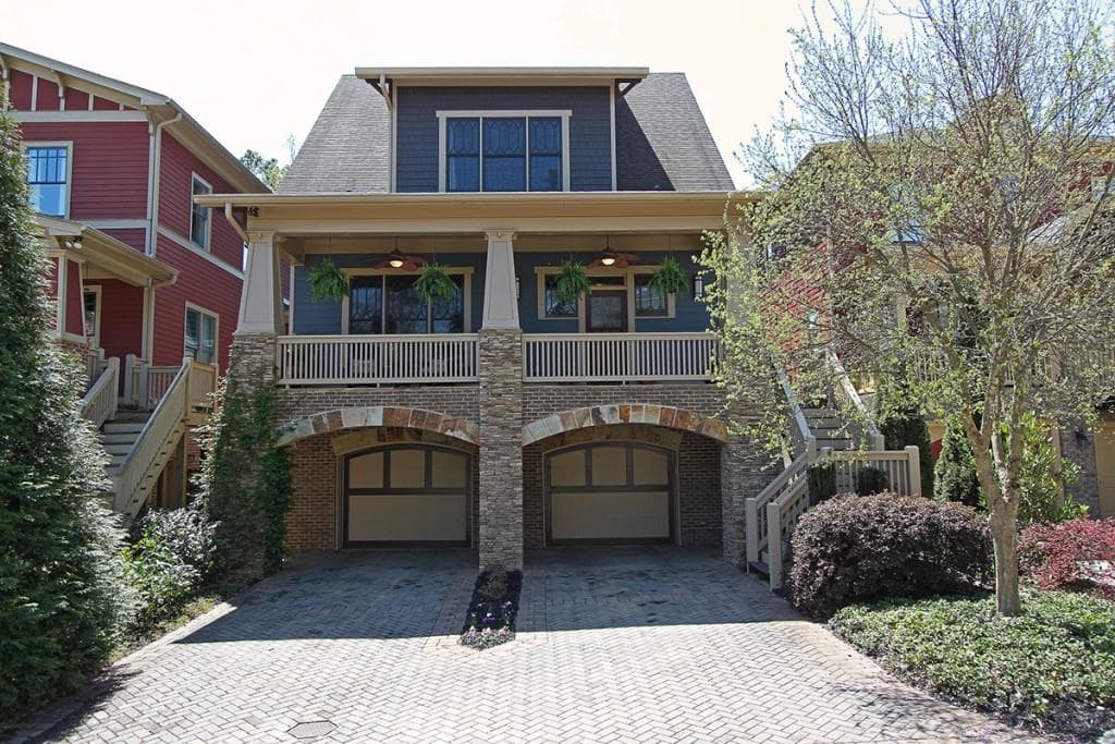 4 bedroom, 3,567 sq ft single family residence sold at 1101 Victoria Street, Atlanta, GA 30319