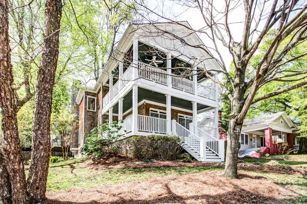 4 bedroom, 2,632 sq ft single family residence sold at 1003 North Avenue, Atlanta, GA 30306