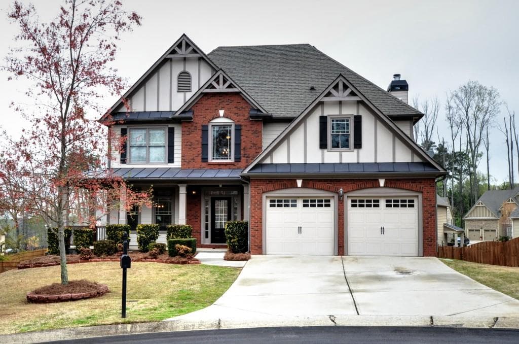 4 bedroom, 3,194 sq ft single family residence sold at 6265 Beaver Bend Way, Cumming, GA 30040