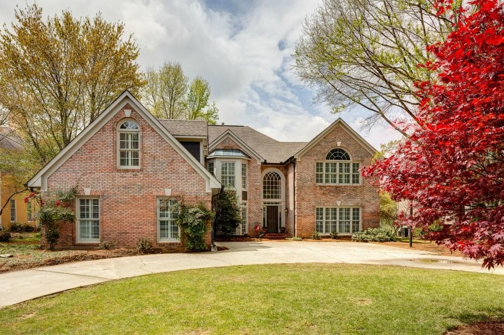 605 Avignon Court, Sandy Springs, GA 30350 — most recent listing photo