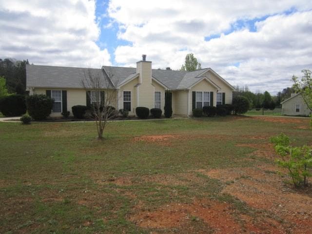 340 Peeks Crossing Drive, Senoia, GA 30276 — most recent listing photo
