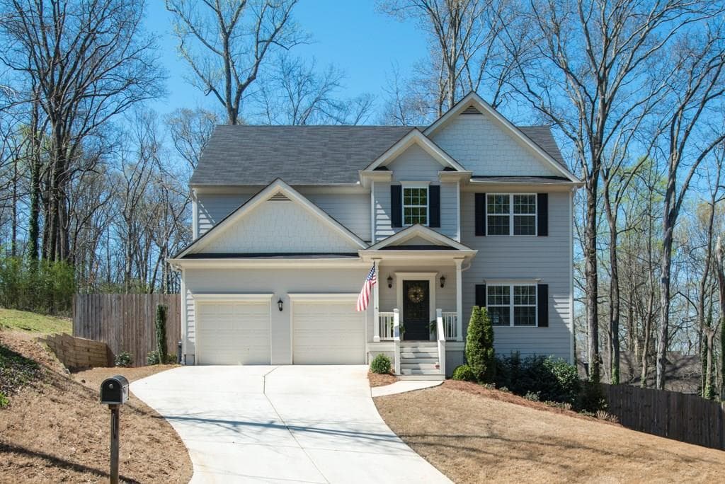 4 bedroom, 2,296 sq ft single family residence sold at 3790 Dora Drive, Smyrna, GA 30082