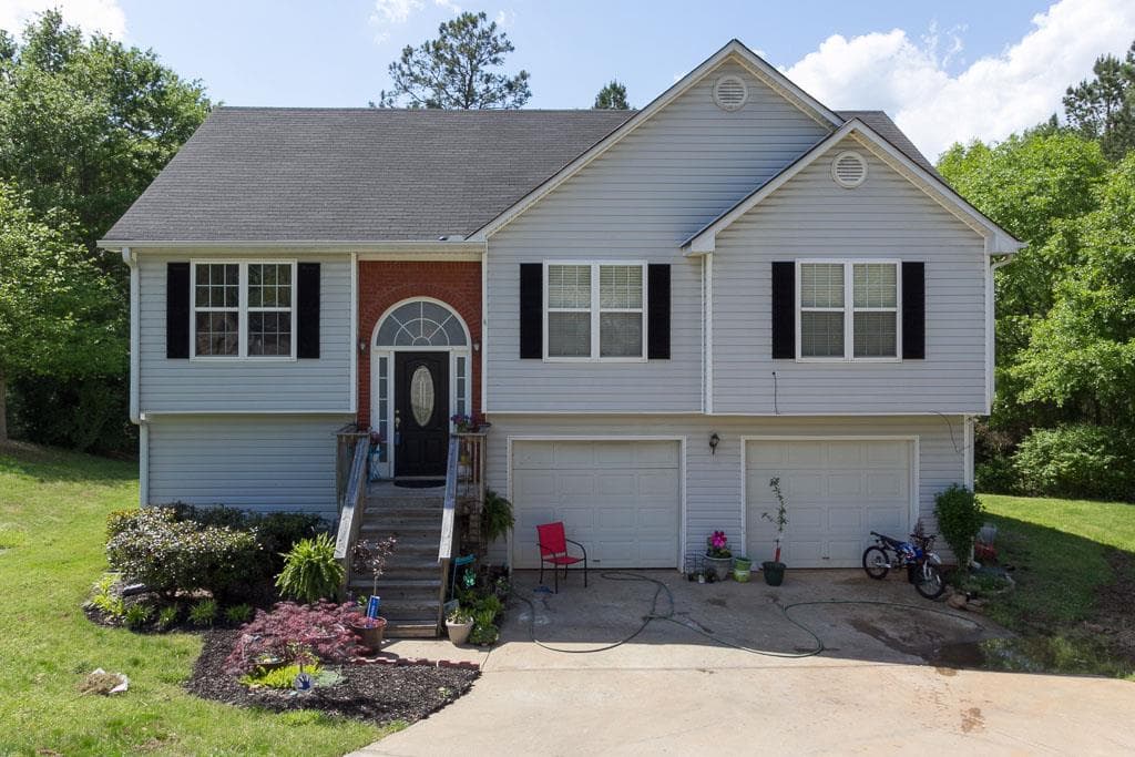 1018 Autumn Trace, Monroe, GA 30656 — most recent listing photo