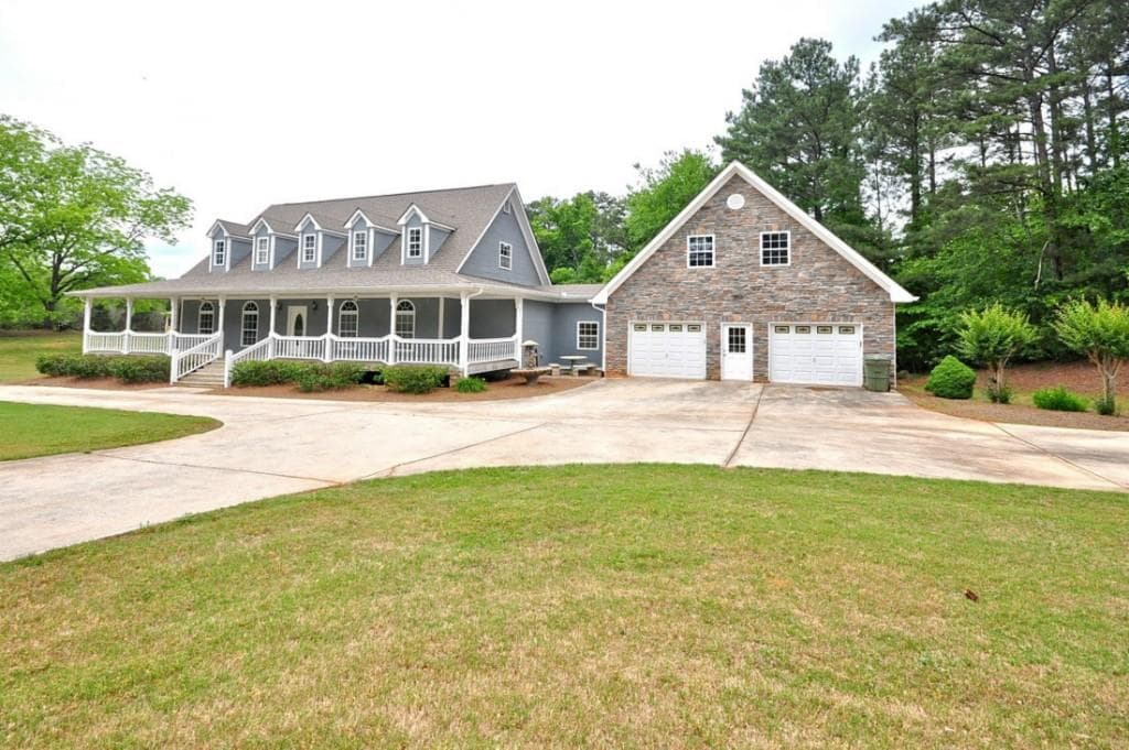 5595 W Chapel Hill Road, Douglasville, GA 30135 — most recent listing photo