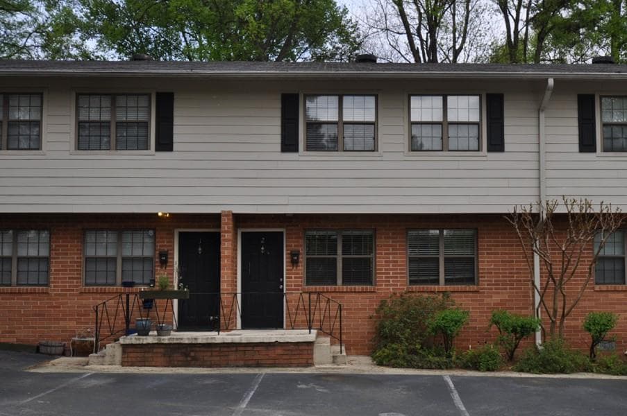 3 bedroom, 1,176 sq ft condominium sold at 1687 Briarcliff Road 2, Atlanta, GA 30306