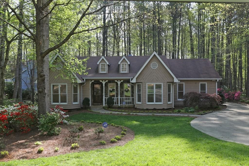 200 WHITE PINES Drive, Alpharetta, GA 30004 — most recent listing photo