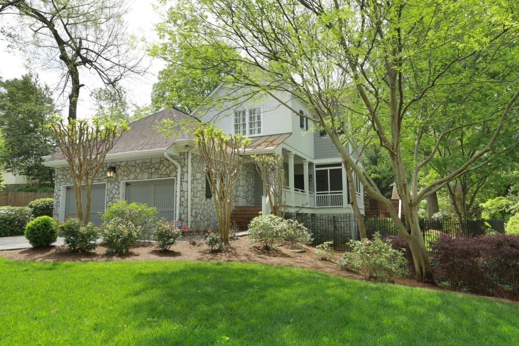 5 bedroom, 2,780 sq ft single family residence sold at 95 Park Circle, Atlanta, GA 30305
