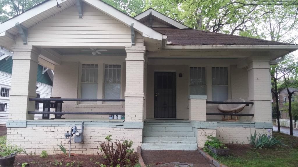 2 bedroom, 1,015 sq ft single family residence sold at 406 Mathewson Place, Atlanta, GA 30310