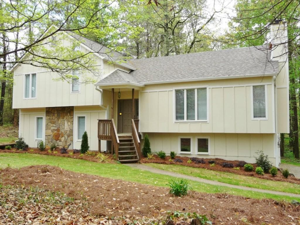 750 Jones Road, Roswell, GA 30075 — most recent listing photo