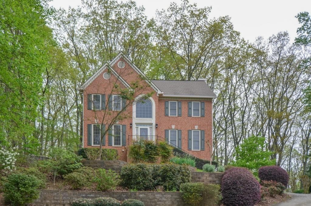 4 bedroom, 2,348 sq ft single family residence sold at 1820 Habersham Trace, Cumming, GA 30041