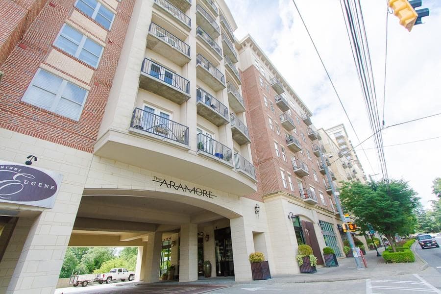 1 bedroom, 1,030 sq ft condominium sold at 2255 Peachtree Road 720, Atlanta, GA 30309