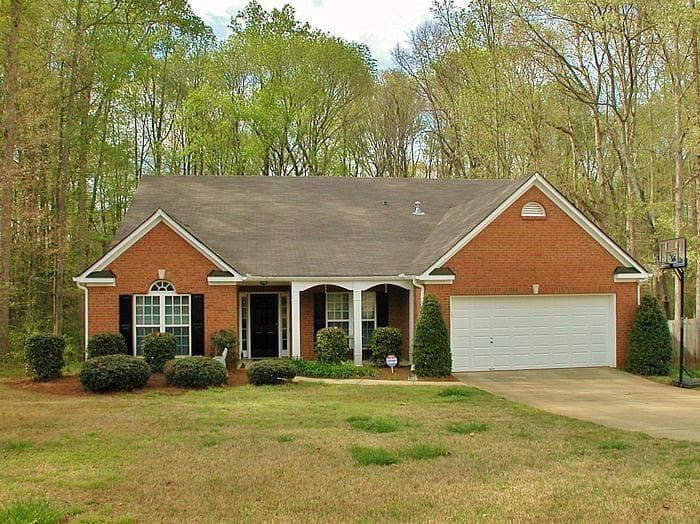 6202 Saddlehorse Drive, Flowery Branch, GA 30542 — most recent listing photo